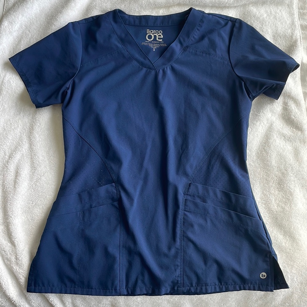 Barco one navy scrub top